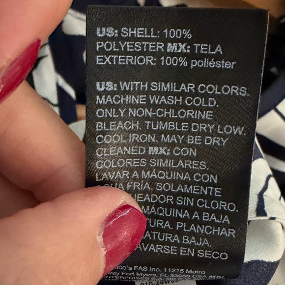 White House Black Market Short Sleeve Floral Blouse Navy Blue White Size XS - Picture 6 of 6